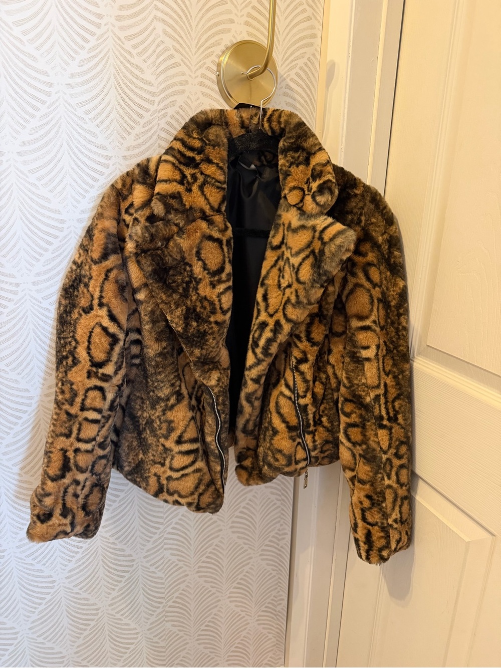 New Faux Fur Leopard Print Jacket - Brown
